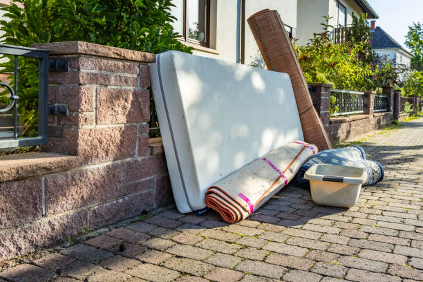 Best Commercial Junk Removal  in Myrtle Grove, FL